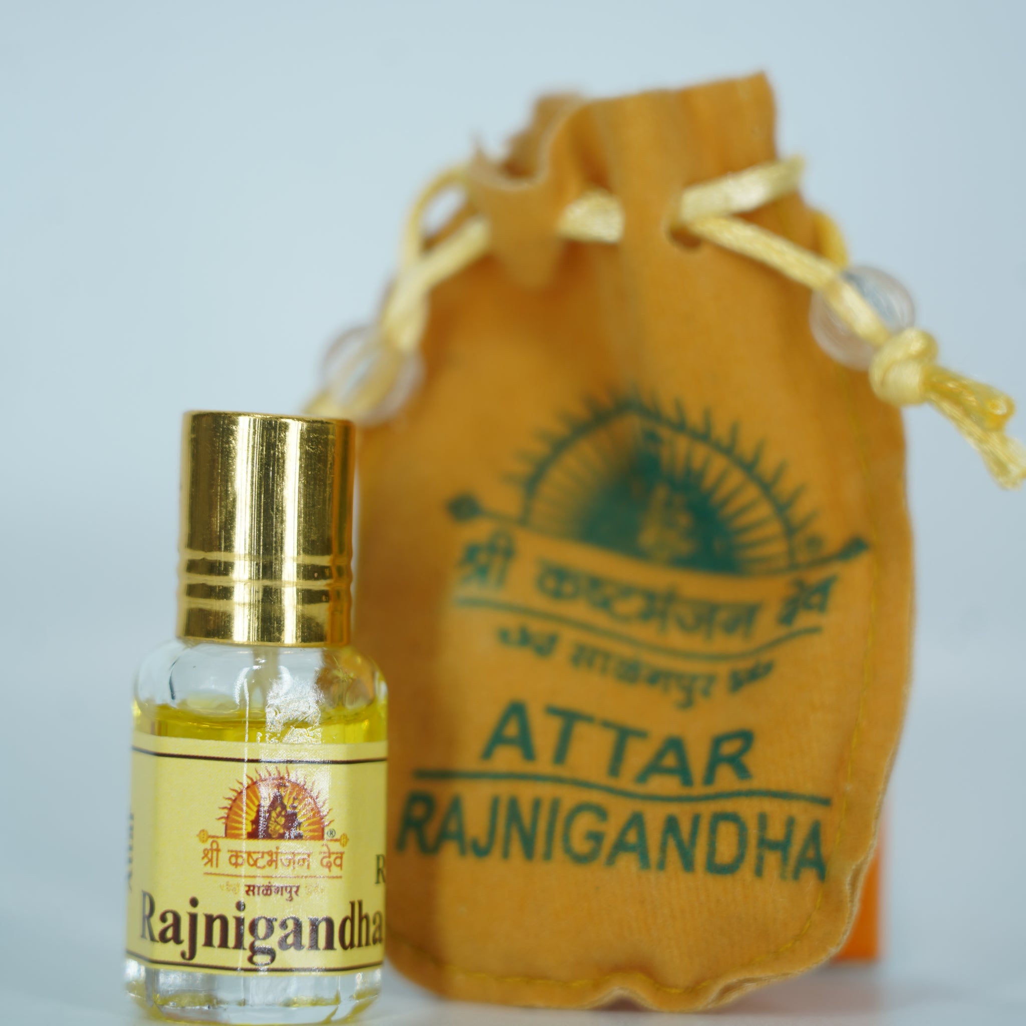 RAJNIGANDHA (ATTAR ROLL-ON)